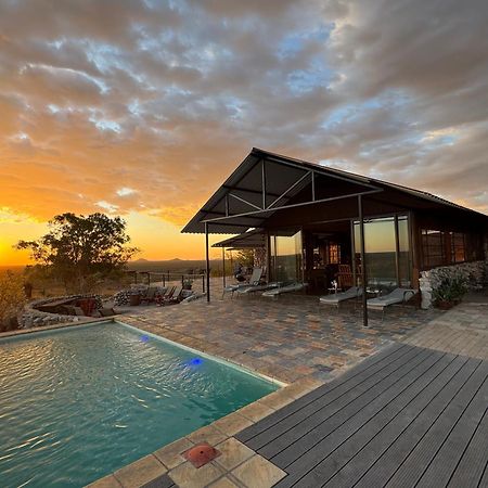 Aloegrove Safari Lodge Otjiwarongo Exterior foto